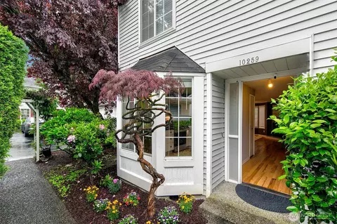 10259 NE 129th Ln, Kirkland, WA 98034