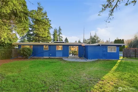 Exterior - 9004 NE 178th St, Bothell, WA 98011 photo 7 of 8
