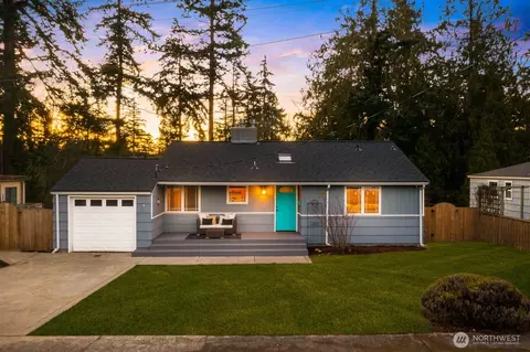 15727 2nd Ave NW, Shoreline, WA 98177
