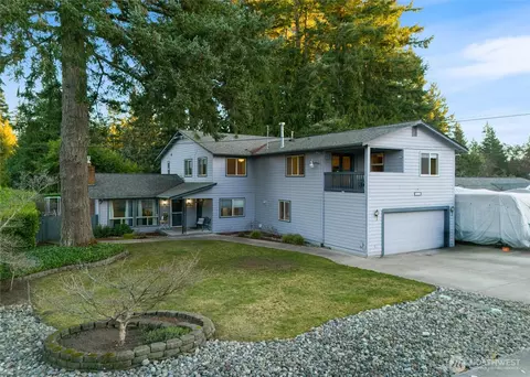 2415 Madrona Dr SE, Port Orchard, WA 98366