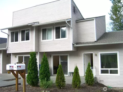 13820 SE Newport Way, Bellevue, WA 98006
