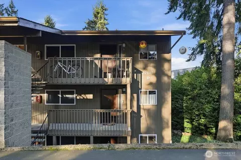 22107 66th Ave W #4D, Mountlake Terrace, WA 98043