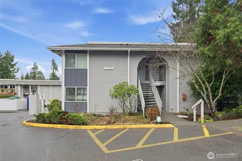 17203 NE 45th St #47, Redmond, WA 98052