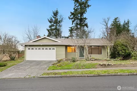 616 S 25th St, Renton, WA 98055