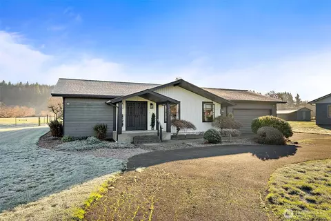 Exterior - 1655 Wheaton St, Raymond, WA 98577 photo 3 of 10