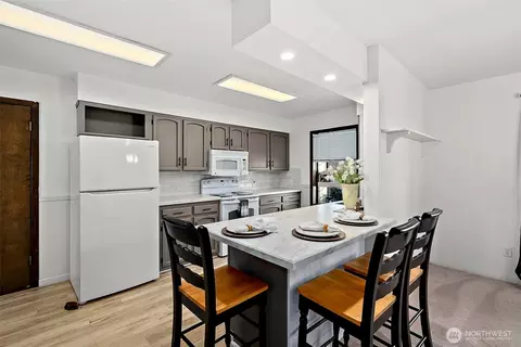 Kitchen - 1655 Wheaton St, Raymond, WA 98577 photo 5 of 5