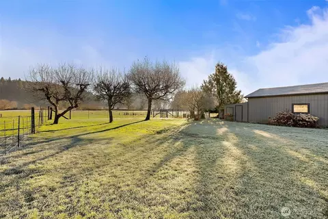 Exterior - 1655 Wheaton St, Raymond, WA 98577 photo 9 of 10