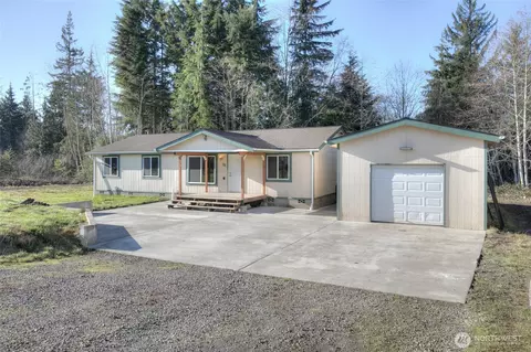 38 Central Ln, Aberdeen, WA 98520