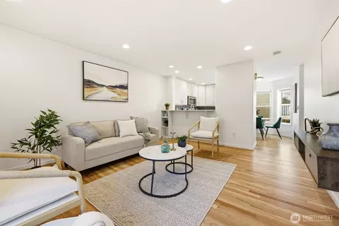 1227 NE 135th St, Seattle, WA 98125