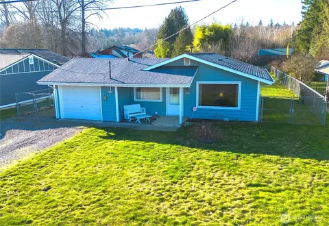 1018 13th St SW, Puyallup, WA 98371