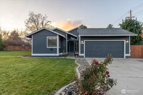 3428 NW Alfred Pl, East Wenatchee, WA 98802