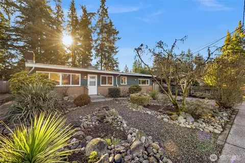 1909 N 192nd St, Shoreline, WA 98133