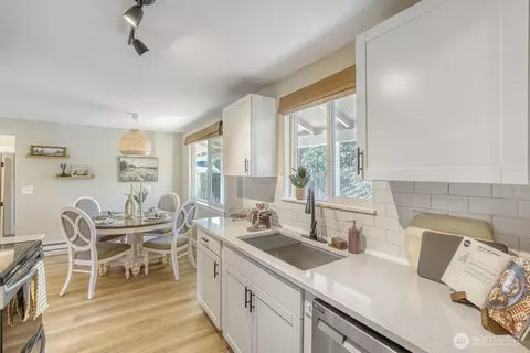 Kitchen - 112 Raspberry Ln, Sultan, WA 98294 photo 2 of 2