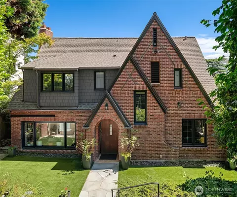 3220 Sierra Dr S, Seattle, WA 98144