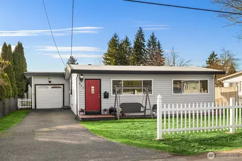803 Dayton Ave NE, Renton, WA 98056