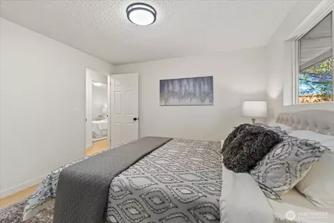Bedroom - 10629 26th Dr SE, Everett, WA 98208 photo 2 of 4