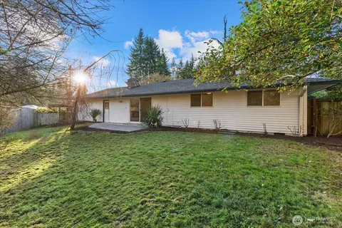 Exterior - 10629 26th Dr SE, Everett, WA 98208 photo 4 of 6