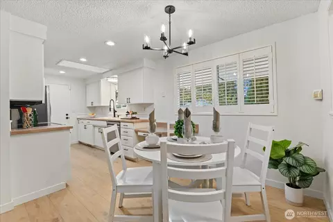 Dining - 10629 26th Dr SE, Everett, WA 98208 photo 2 of 2