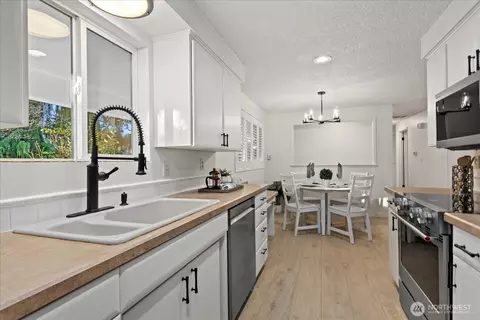 Kitchen - 10629 26th Dr SE, Everett, WA 98208 photo 3 of 3