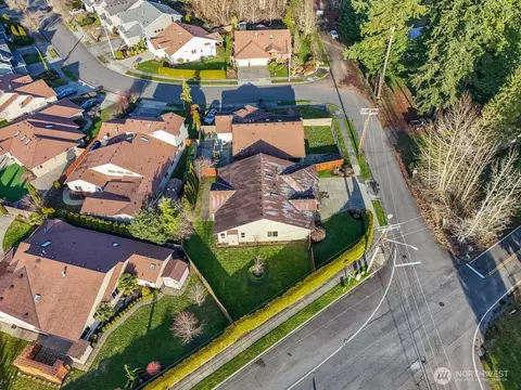 View/Area - 15530 Sunset Rd, Bothell, WA 98012 photo 3 of 3