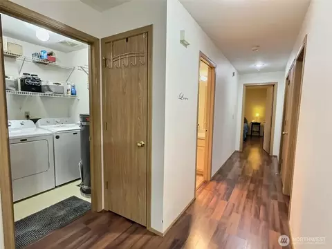 Entry Way - 11325 19th Ave SE #C-211, Everett, WA 98208 photo 2 of 2