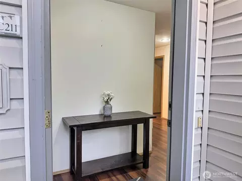 Entry Way - 11325 19th Ave SE #C-211, Everett, WA 98208 photo 1 of 2