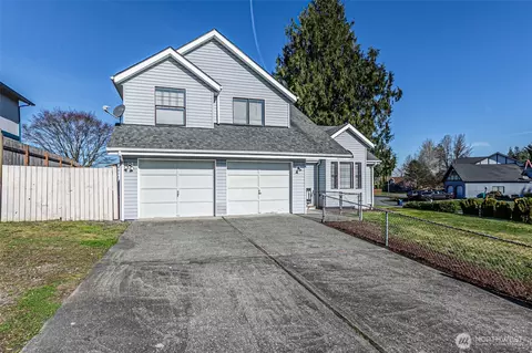 6135 36th St SE, Auburn, WA 98092
