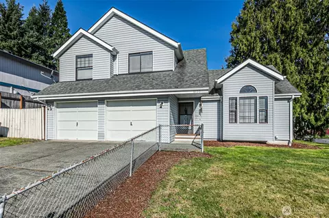 6135 36th St SE, Auburn, WA 98092