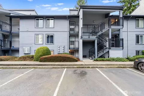 2509 NE 4th St #316, Renton, WA 98056