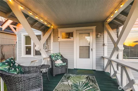 5033 S I St, Tacoma, WA 98404