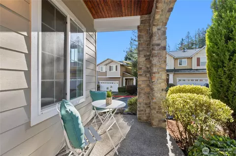 Exterior - 23215 SE Dr Se 27th, Bothell, WA 98021 photo 4 of 8