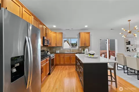 Kitchen - 23215 SE Dr Se 27th, Bothell, WA 98021 photo 3 of 3