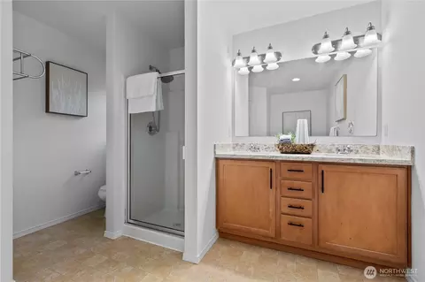 Bath - 23215 SE Dr Se 27th, Bothell, WA 98021 photo 1 of 5