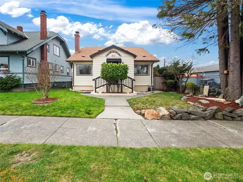 211 S 46th St, Tacoma, WA 98418