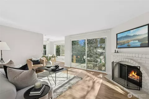14324 126th Ave NE #C201, Kirkland, WA 98034