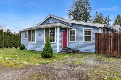 1325 Carr Blvd, Bremerton, WA 98312