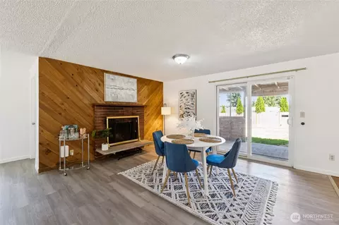 Dining - 19520 Grannis Rd, Bothell, WA 98012 photo 4 of 4