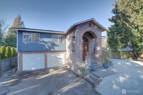 13902 Beverly Park Rd, Lynnwood, WA 98087