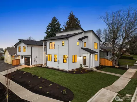 3209 E J St, Tacoma, WA 98404