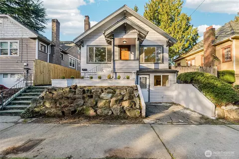 5607 5th Ave NE, Seattle, WA 98105