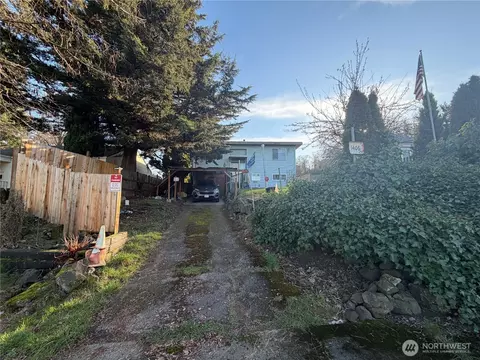1406 E 30th St, Tacoma, WA 98404