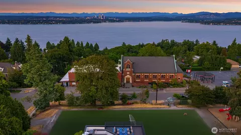 928 34th Ave, Seattle, WA 98122