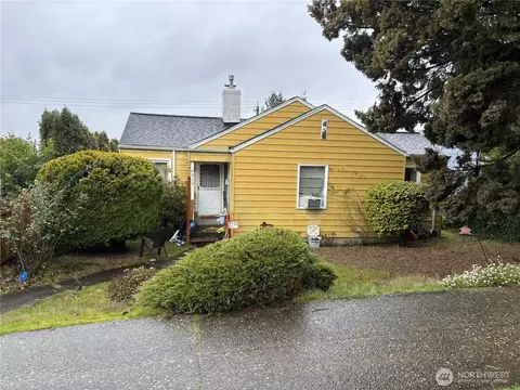 4813 46th Ave SW, Seattle, WA 98116