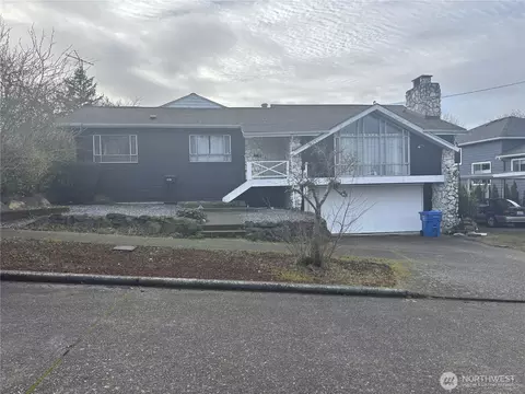 4115 SW Elmgrove St, Seattle, WA 98136