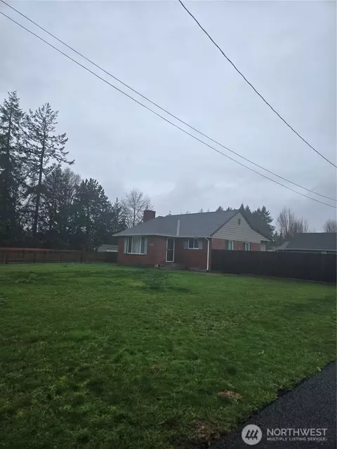 2021 104th St E, Tacoma, WA 98445
