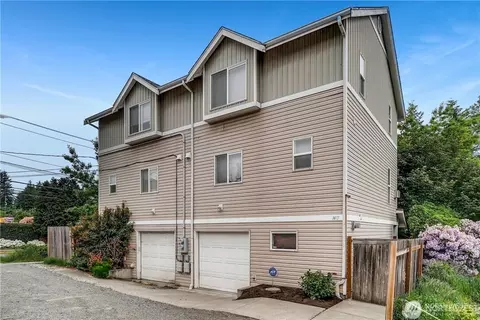 1417 N 97th St, Seattle, WA 98103