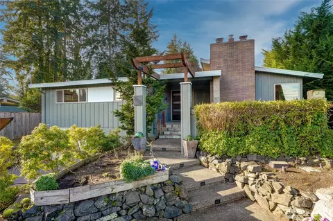 808 Alameda Ave, Fircrest, WA 98466
