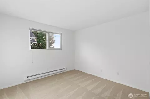 Bedroom - 2210 Grand Ave, Everett, WA 98201 photo 4 of 4