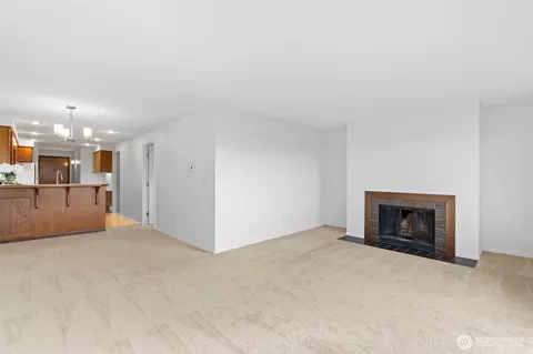 Living - 2210 Grand Ave, Everett, WA 98201 photo 4 of 4