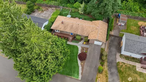 View/Area - 23318 3rd Pl W, Bothell, WA 98021 photo 2 of 5